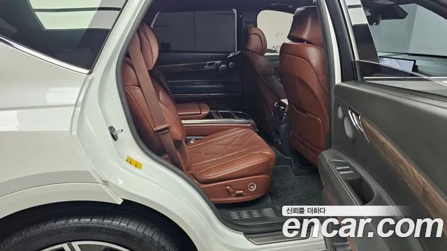 Genesis GV80 2.5T Бензин AWD — Фото автомобиля 12