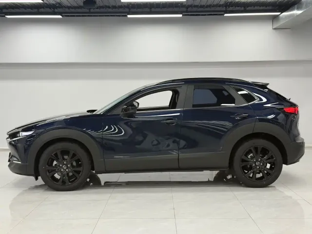 Mazda CX-30 — Фото автомобиля 3