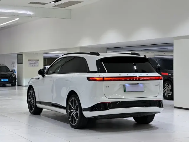 Xpeng G9 — Фото автомобиля 5
