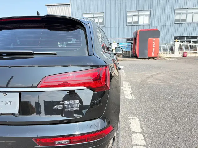 Audi Q5L — Фото автомобиля 9