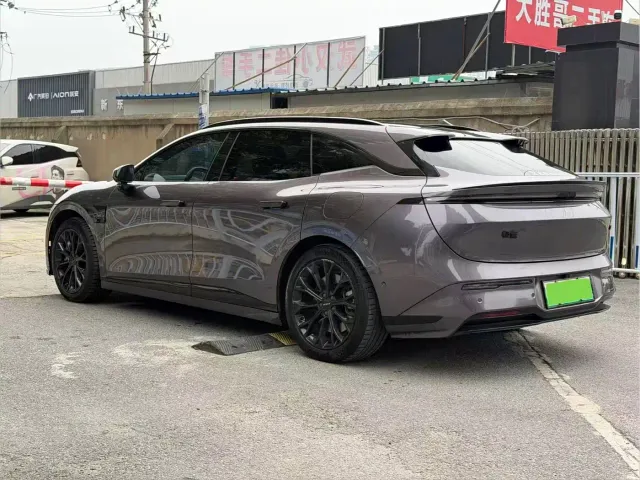 Zeekr 007 GT — Фото автомобиля 6