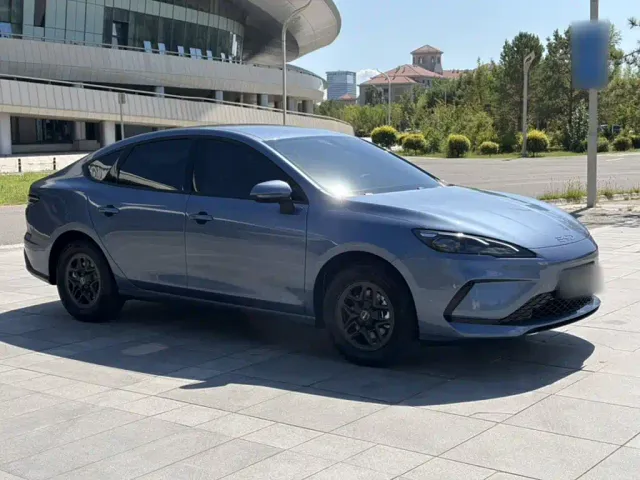 BYD Seal 05 DM-i — Фото автомобиля 7