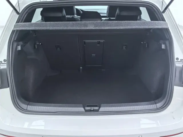 Volkswagen Golf — Фото автомобиля 17