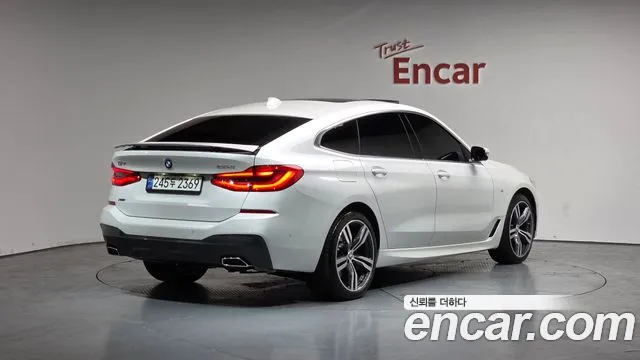 BMW Gran Turismo — Фото автомобиля 2