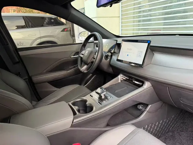 BYD Qin PLUS — Фото автомобиля 8
