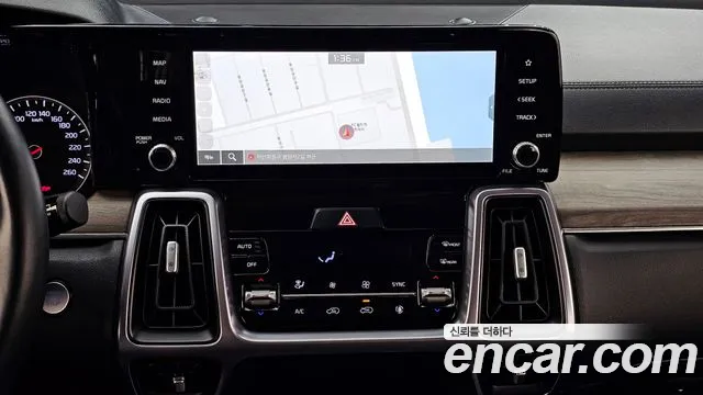 Kia Sorento Sorento 4-е поколение Дизель 2.2 4WD — Фото автомобиля 14