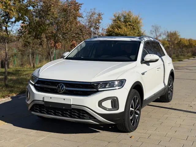 Фотография автомобиля — Volkswagen T-Roc