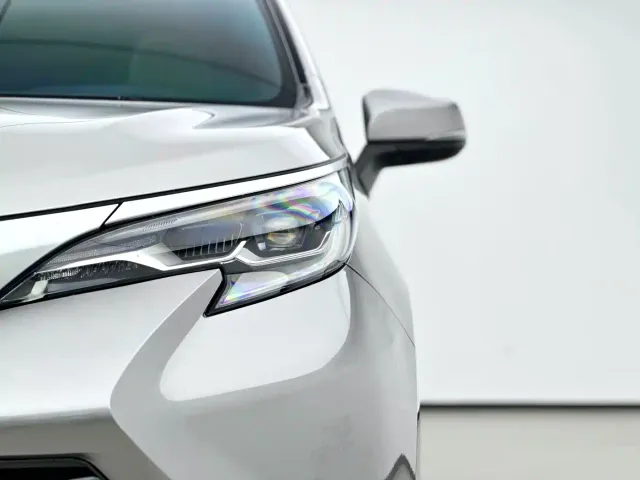 Toyota Sienna — Фото автомобиля 9