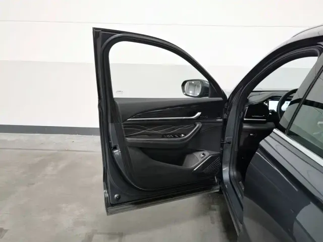 Geely Xingyue L — Фото автомобиля 8