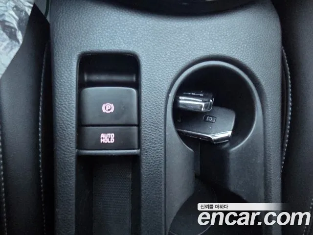 Kia Seltos — Фото автомобиля 12