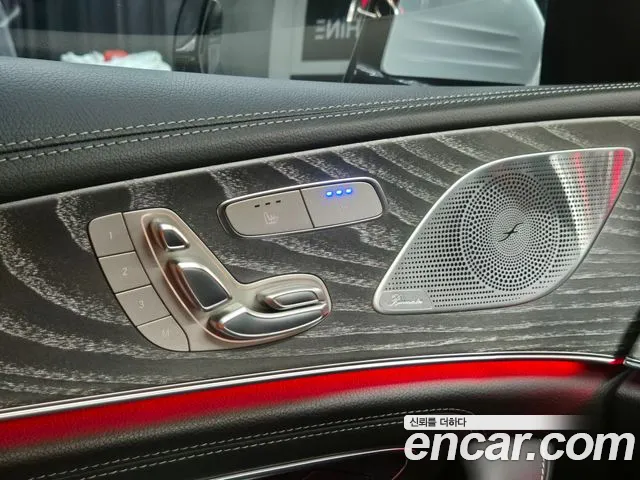 Mercedes-Benz CLS-Class — Фото автомобиля 6