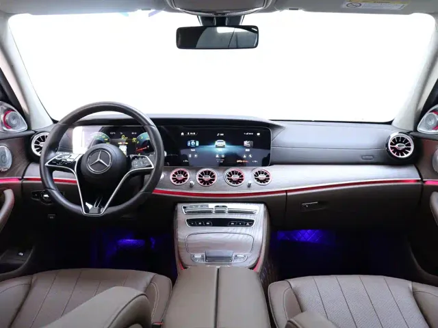 Mercedes-Benz E-Class — Фото автомобиля 13