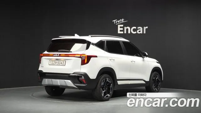 Kia Seltos Новый Seltos Бензин 2.0 2WD — Фото автомобиля 2