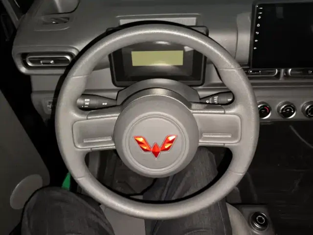 Wuling Zhiguang NEV — Фото автомобиля 15