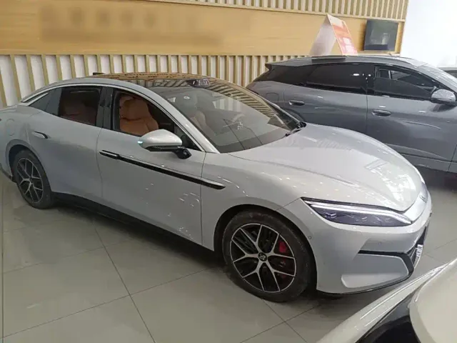 BYD Han L — Фото автомобиля 3