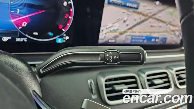 Mercedes-Benz GLE-Class — Фото автомобиля 12