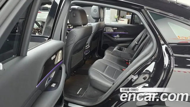Mercedes-Benz GLE-Class — Фото автомобиля 11