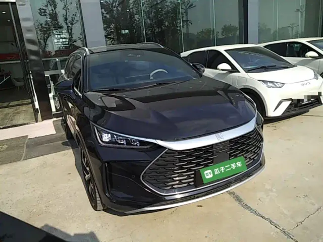BYD Tang — Фото автомобиля 3