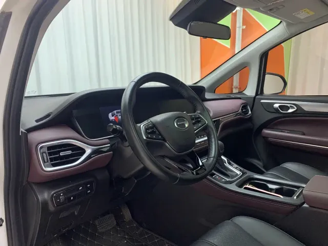 GAC Trumpchi M6 — Фото автомобиля 7