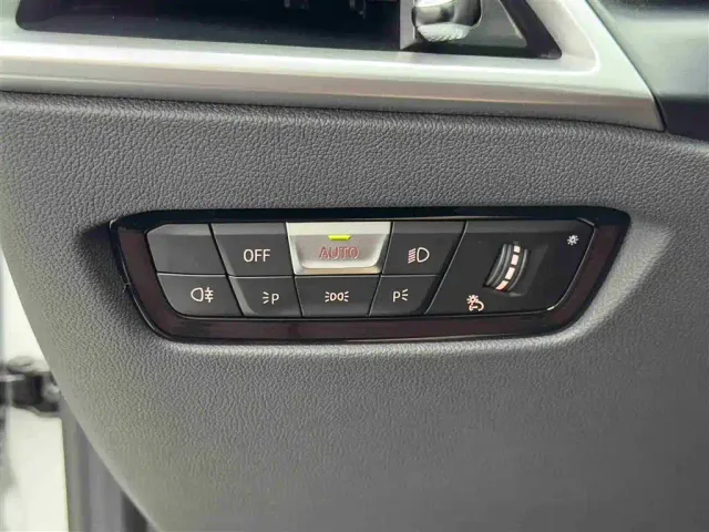 BMW 3 Series — Фото автомобиля 14