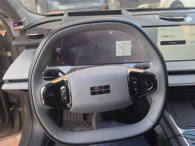 Geely Galaxy E8 — Фото автомобиля 15