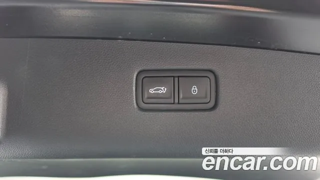 Genesis GV70 — Фото автомобиля 23