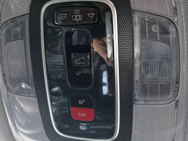 Hyundai Elantra — Фото автомобиля 12