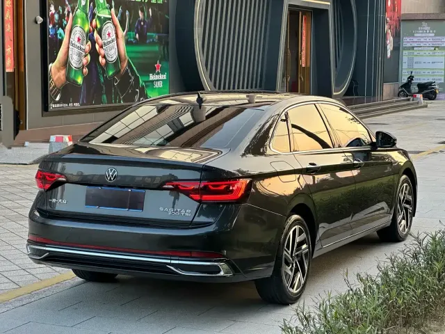 Volkswagen Sagitar — Фото автомобиля 12