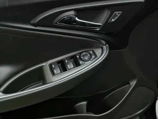 Chevrolet Malibu XL — Фото автомобиля 9