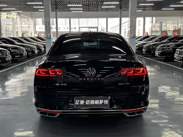 Volkswagen Magotan — Фото автомобиля 8