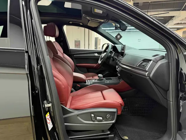 Audi Q5L — Фото автомобиля 24