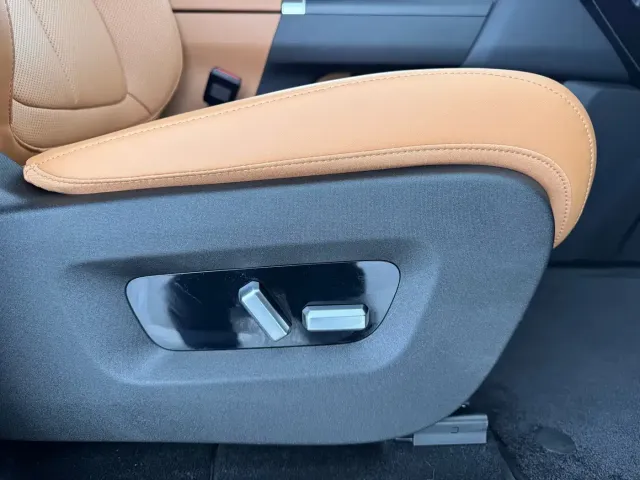 iCAR V27 — Фото автомобиля 15