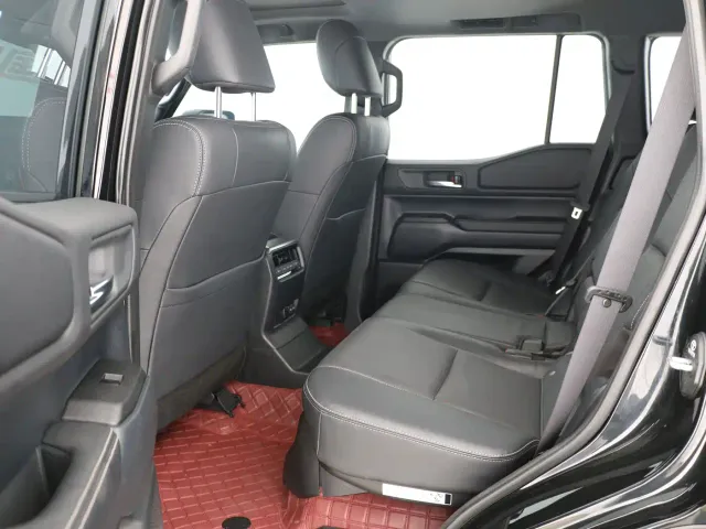 Toyota Prado — Фото автомобиля 10