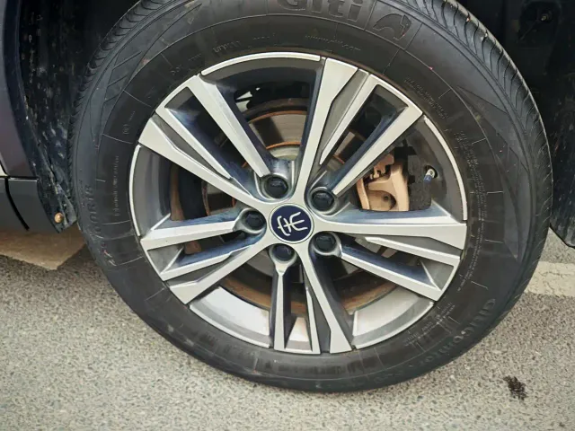 BYD Song Pro — Фото автомобиля 10