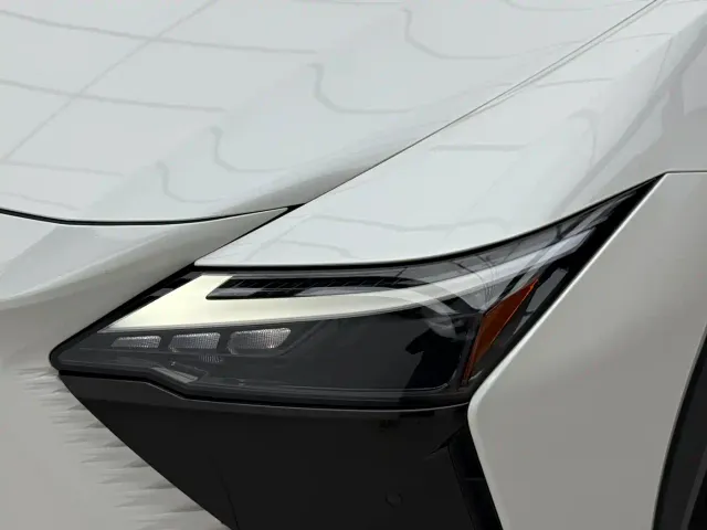 Lexus RZ — Фото автомобиля 19