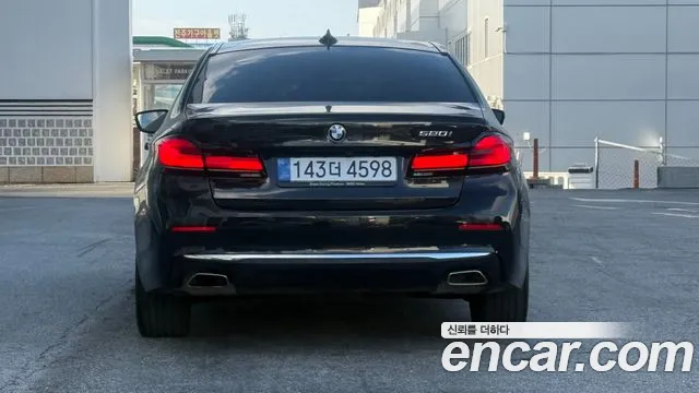 BMW 5-Series — Фото автомобиля 4