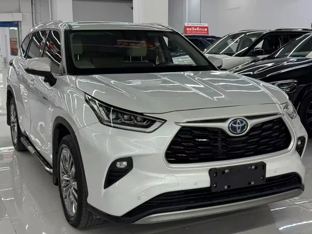 Toyota Highlander — Фото автомобиля 2