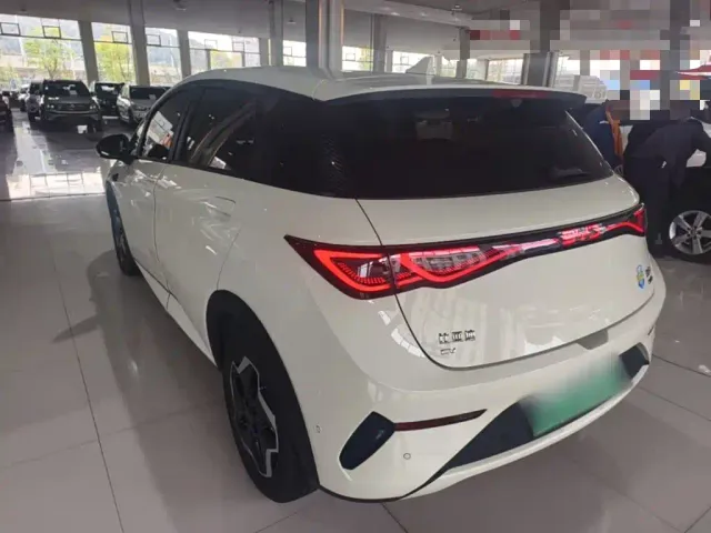 BYD Dolphin — Фото автомобиля 4