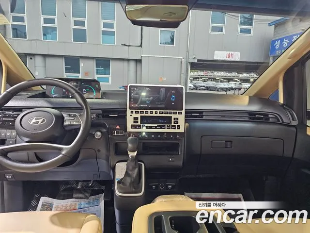 Hyundai Staria Staria — Фото автомобиля 7