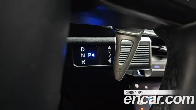 Hyundai Grandeur GN7 — Фото автомобиля 12