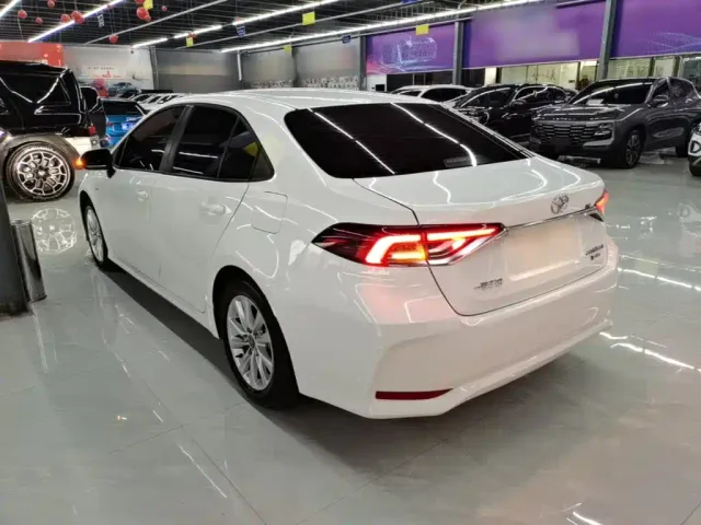 Toyota Corolla — Фото автомобиля 4