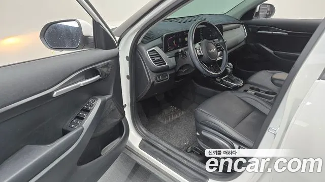 Kia Seltos New — Фото автомобиля 15