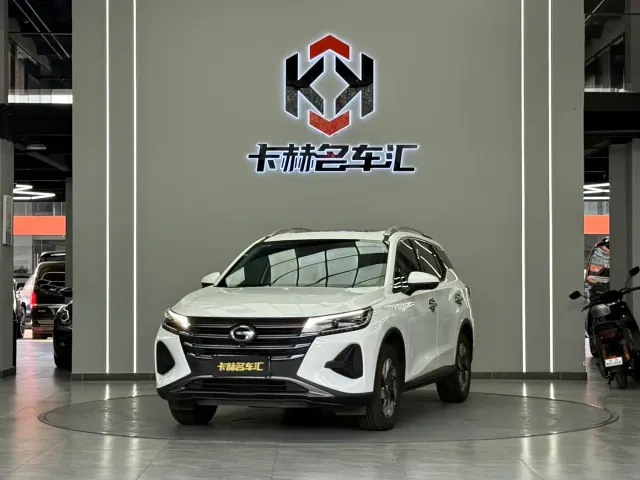 Фотография автомобиля — GAC Trumpchi GS4