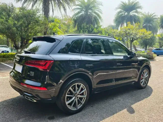 Audi Q5L — Фото автомобиля 8