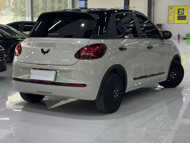 Wuling Bingo — Фото автомобиля 9