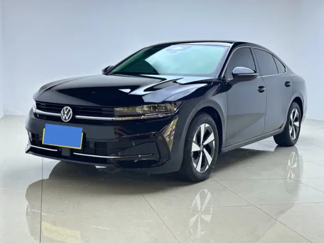 Фотография автомобиля — Volkswagen Magotan