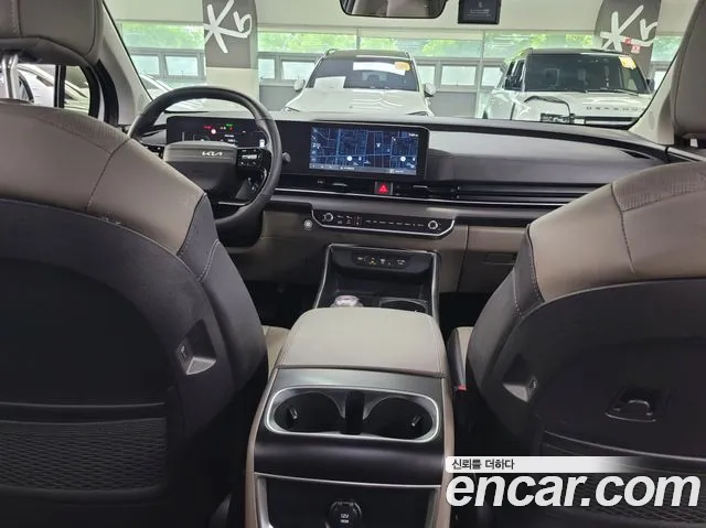 Kia Canival — Фото автомобиля 4