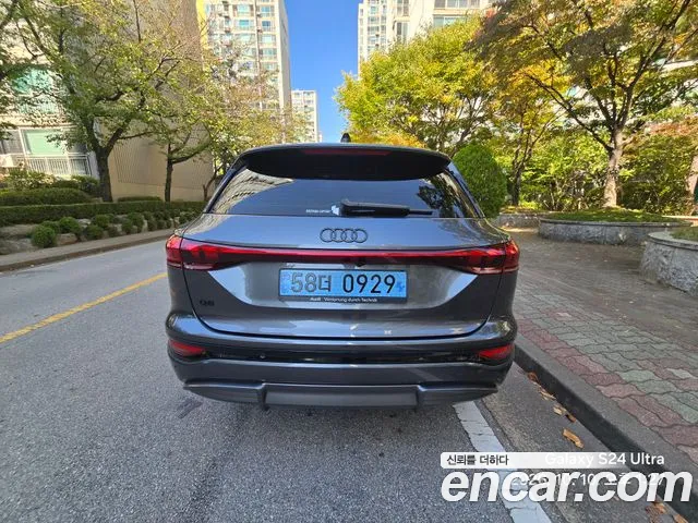 Audi Q6 e-tron — Фото автомобиля 2