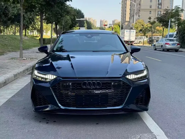 Audi A7L — Фото автомобиля 2