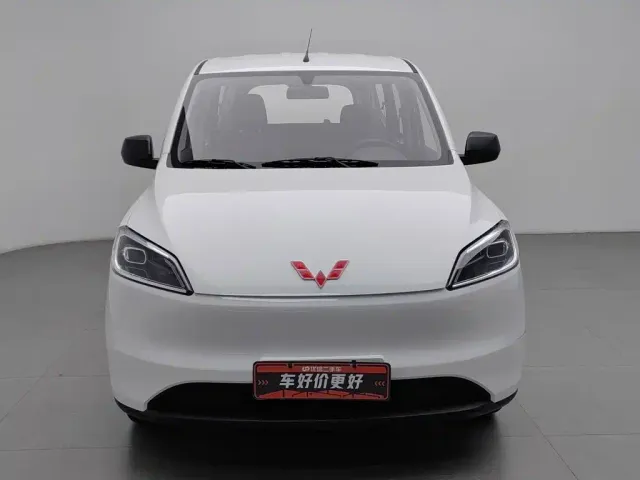 Wuling Hongguang — Фото автомобиля 3
